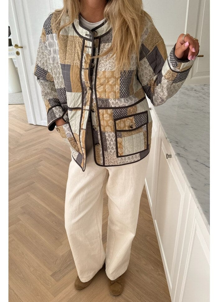 BYIC Emmyic Quilted Jacket emp earth multi print