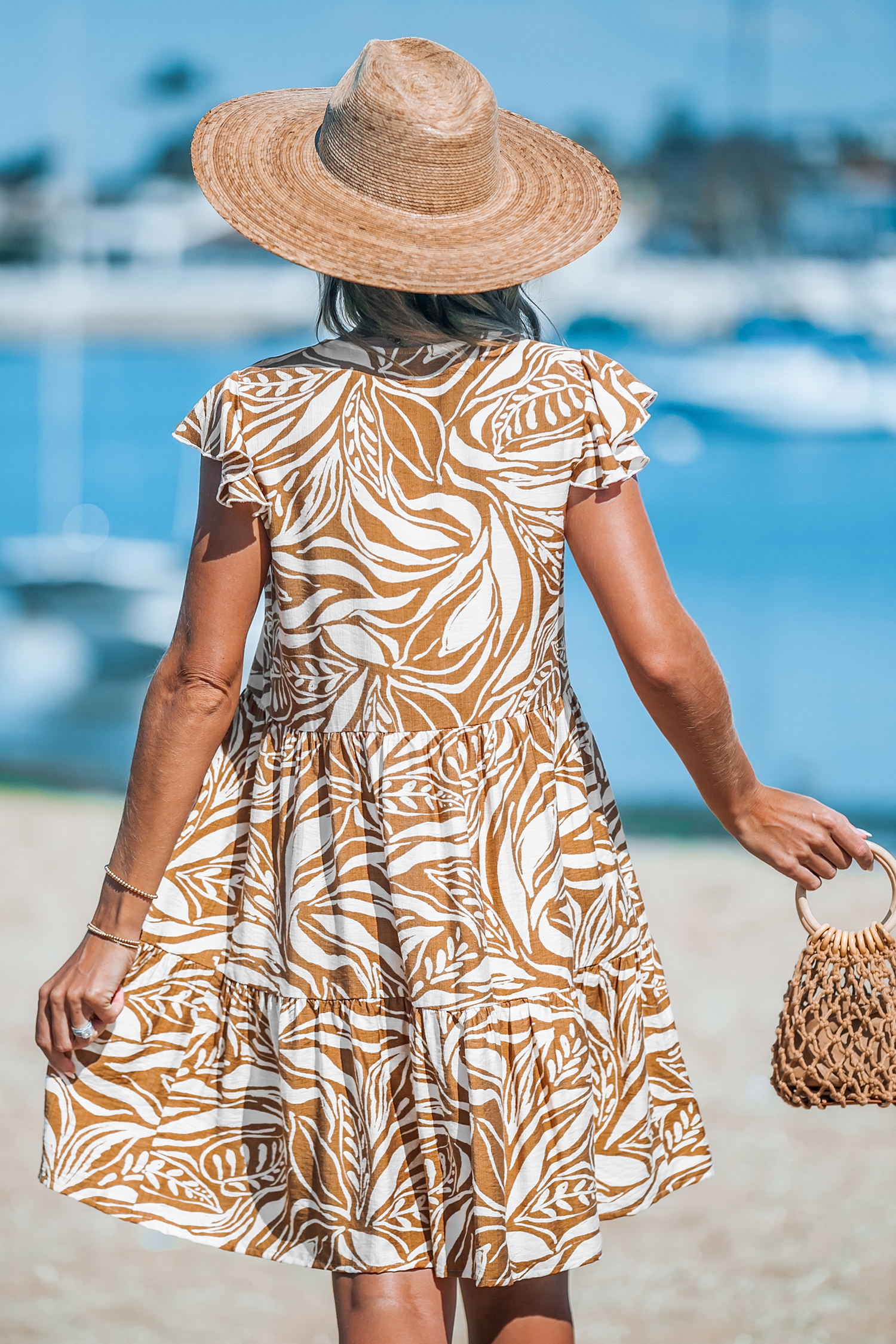 Robe mini à col en V et manches à volants tropicale