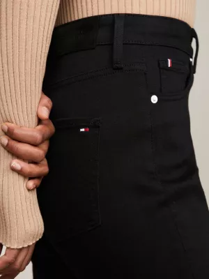 Calça jeans preta de cintura alta e corte bootcut