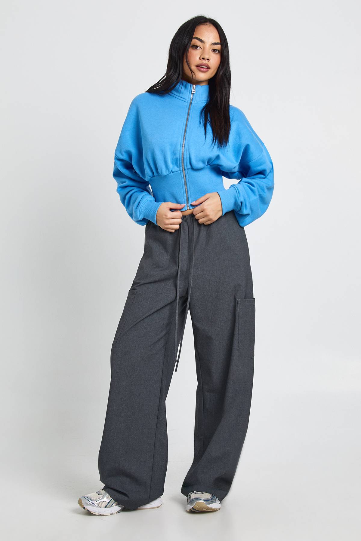 boohoo Sweat à Casynthétiqueche Col Montant Taille Cintrée avec Fermeture Éclair