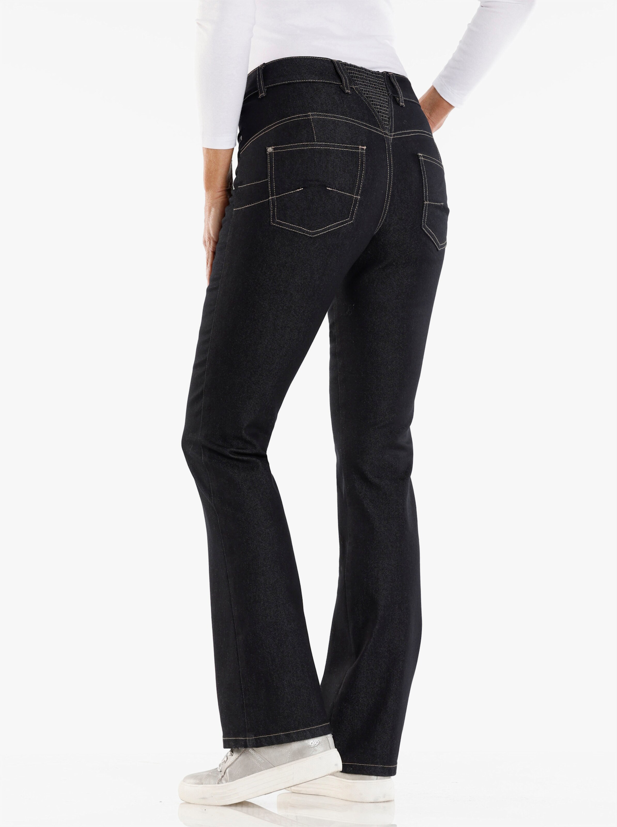Bootcut-Jeans mit Push up-Effekt