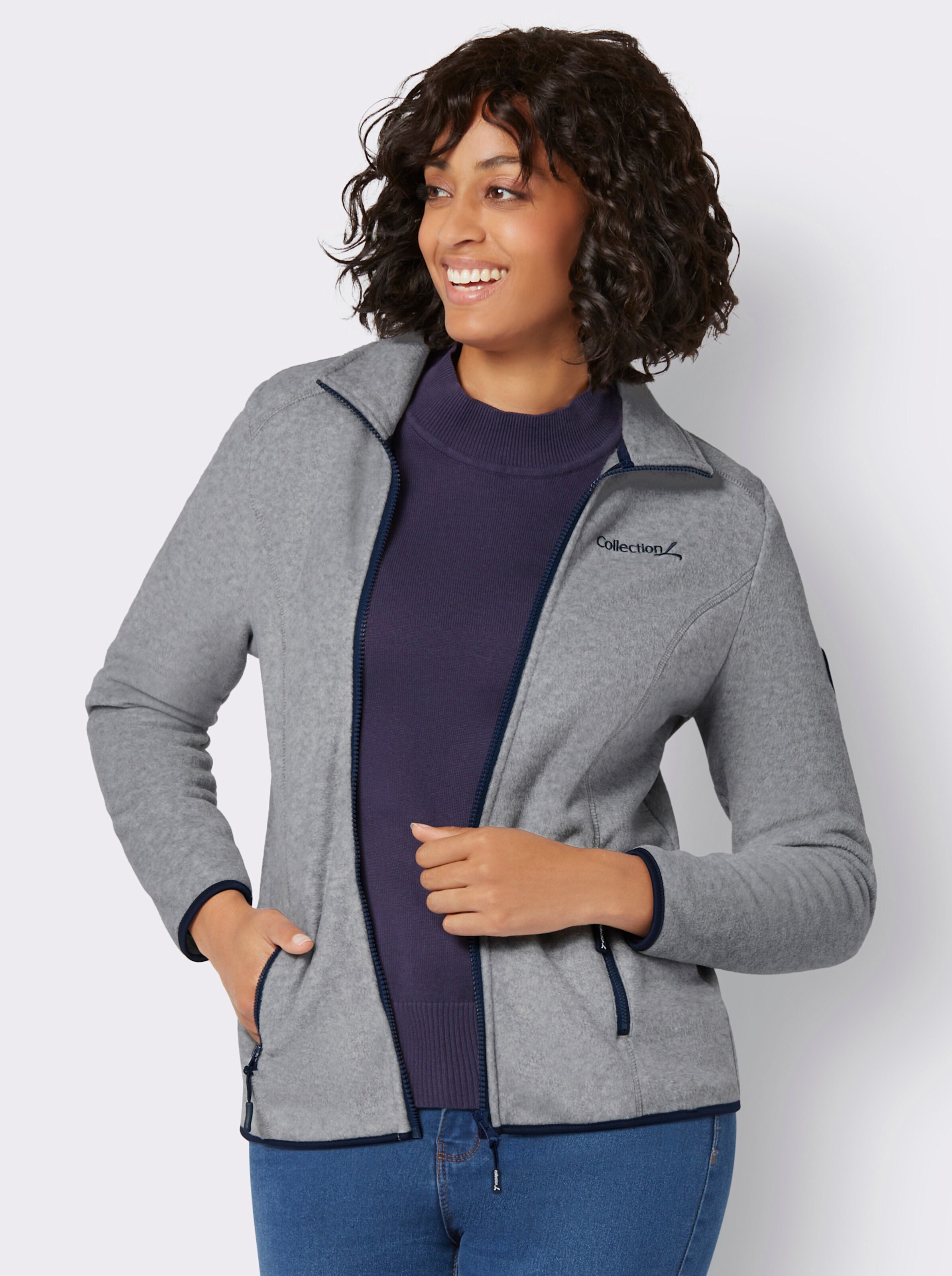 Fleecejacke mit Stickerei