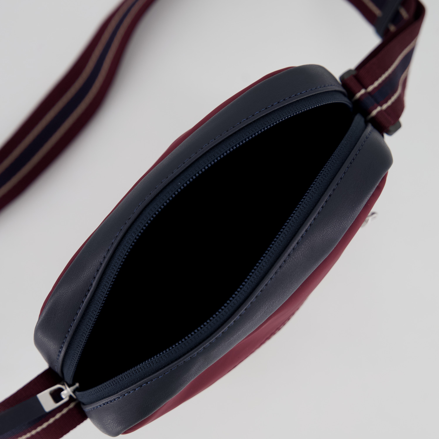 Giorgio Armani Umhängetaschen