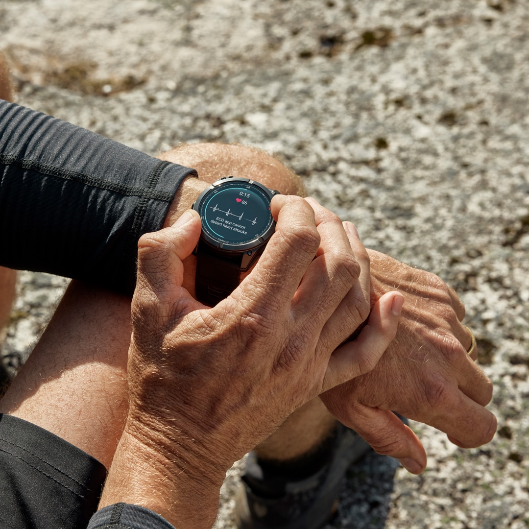 Garmin Fenix 8 Pro - 51mm AMOLED Sapphire Graphit / Schwarz