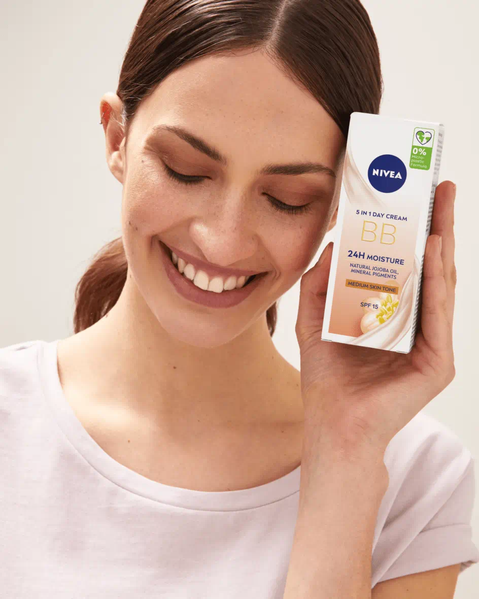 BB CREME 5 EN 1 TEINTE MEDIUM HYDRATATION 24 H