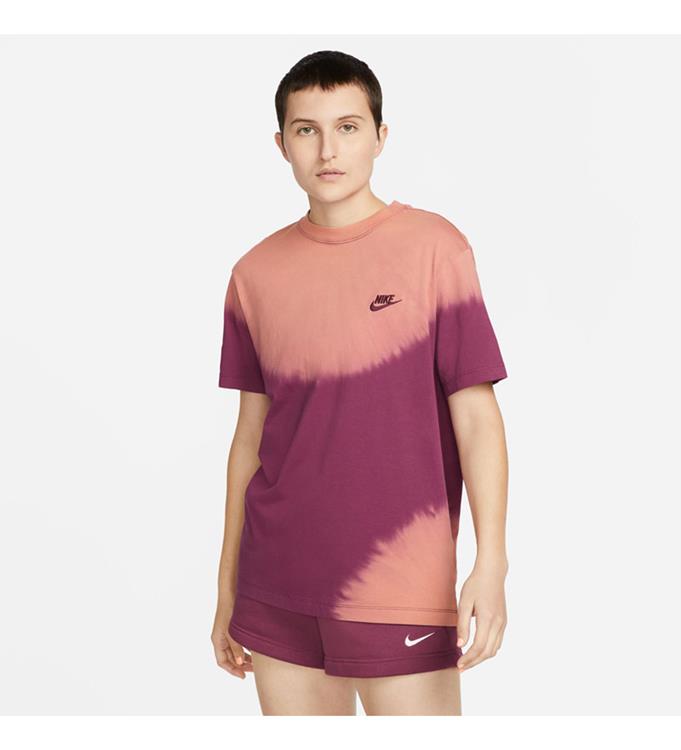 Nike Women Sportswear Essentials+ T-Shirt