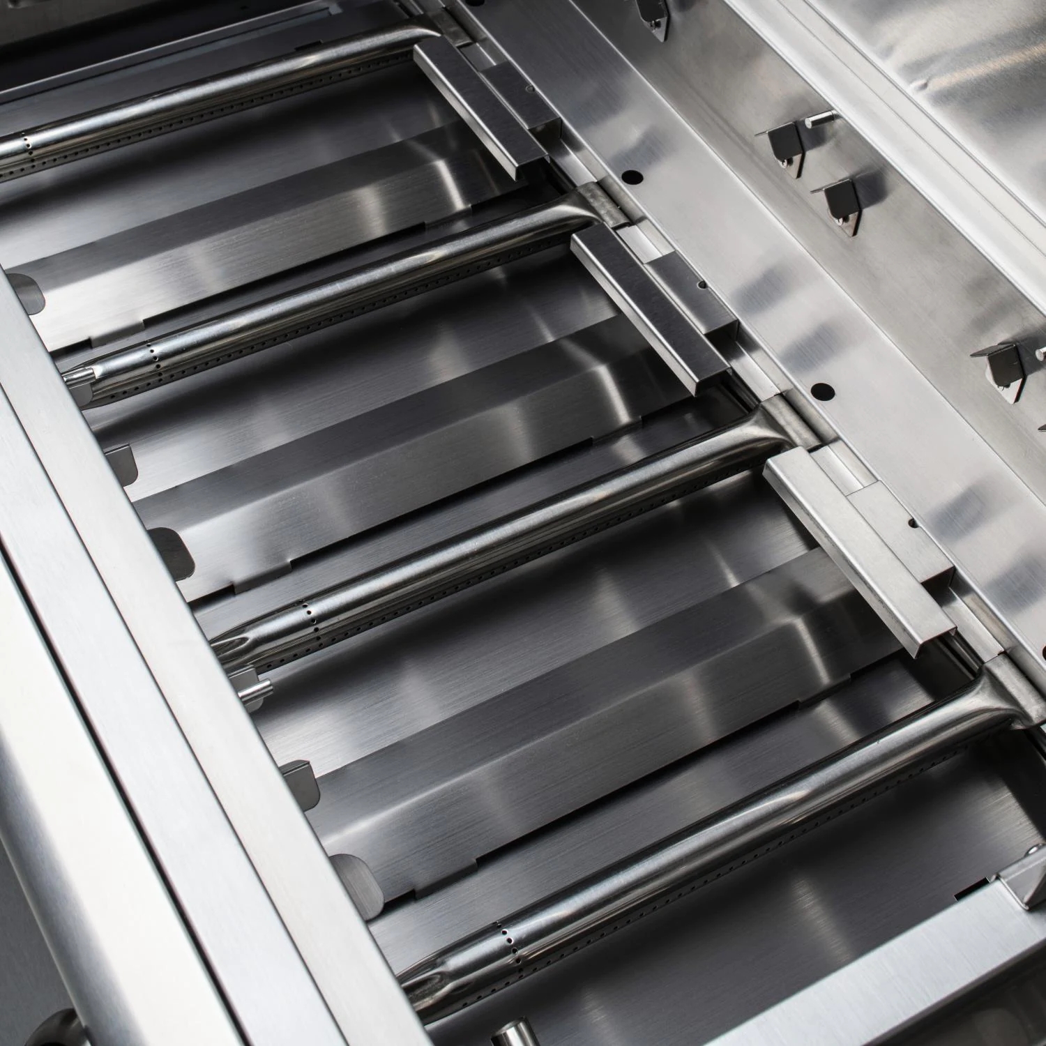 Blaze Prelude LBM 32-Inch 4-Burner Natural Gas Grill - BLZ-4LBM-NG