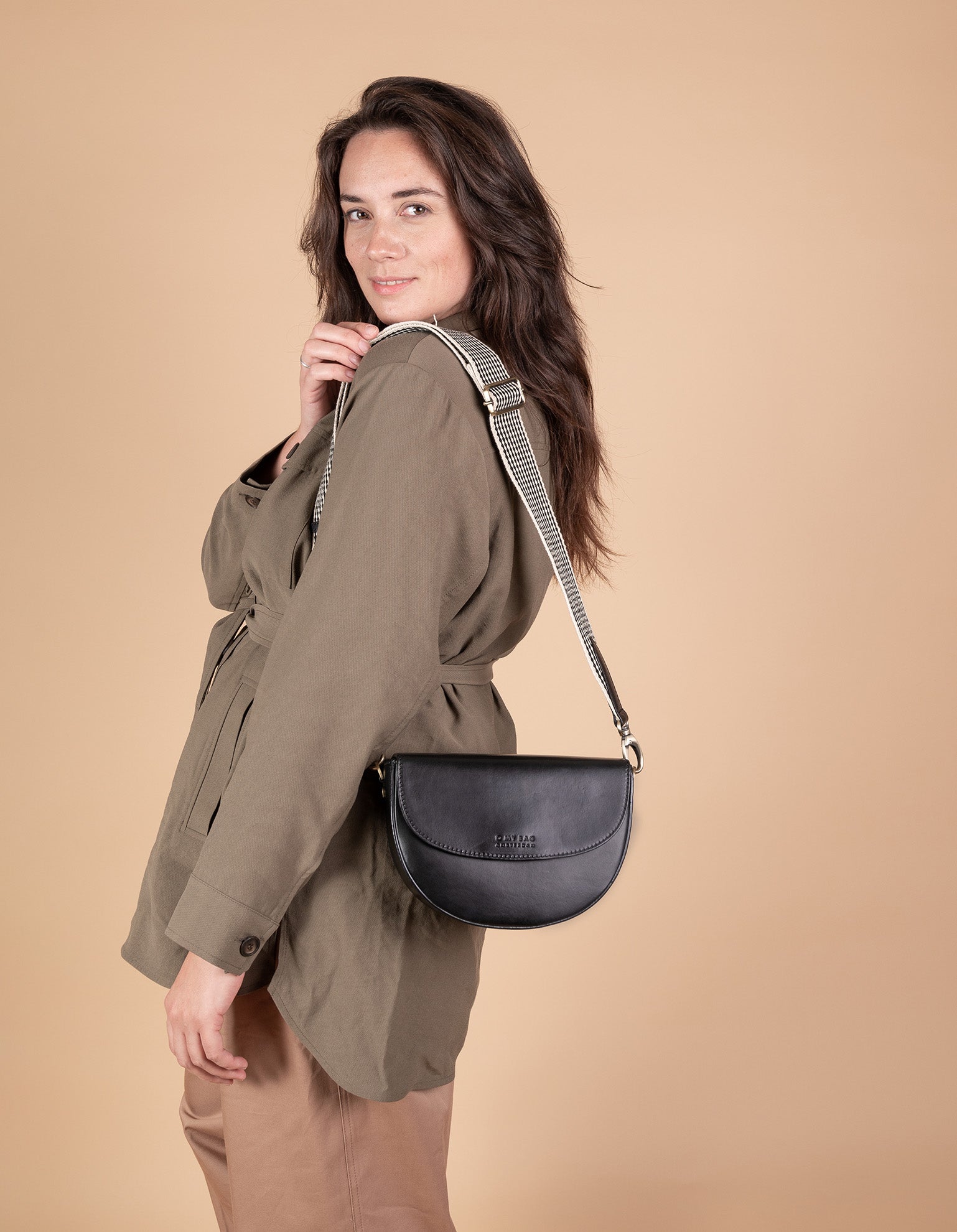 Ava - Black Classic Leather