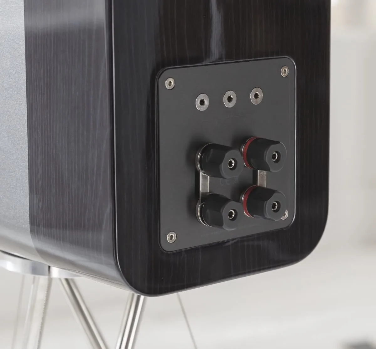 Q Acoustics Concept 300 Silver & Ébène (la paire) Enceintes bibliothèque