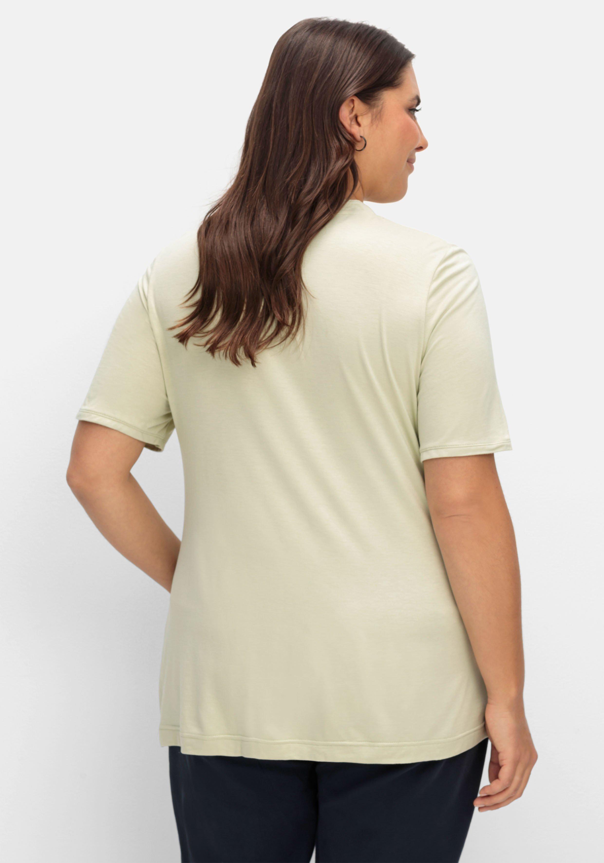 Shirt mit Faltenpartie am Stehkragen