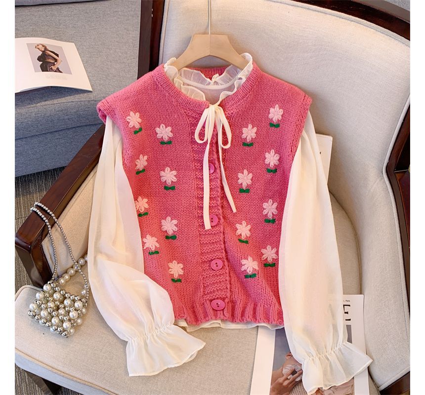 Magimomo - Ronde hals bloementrui vest / blouse met ruches