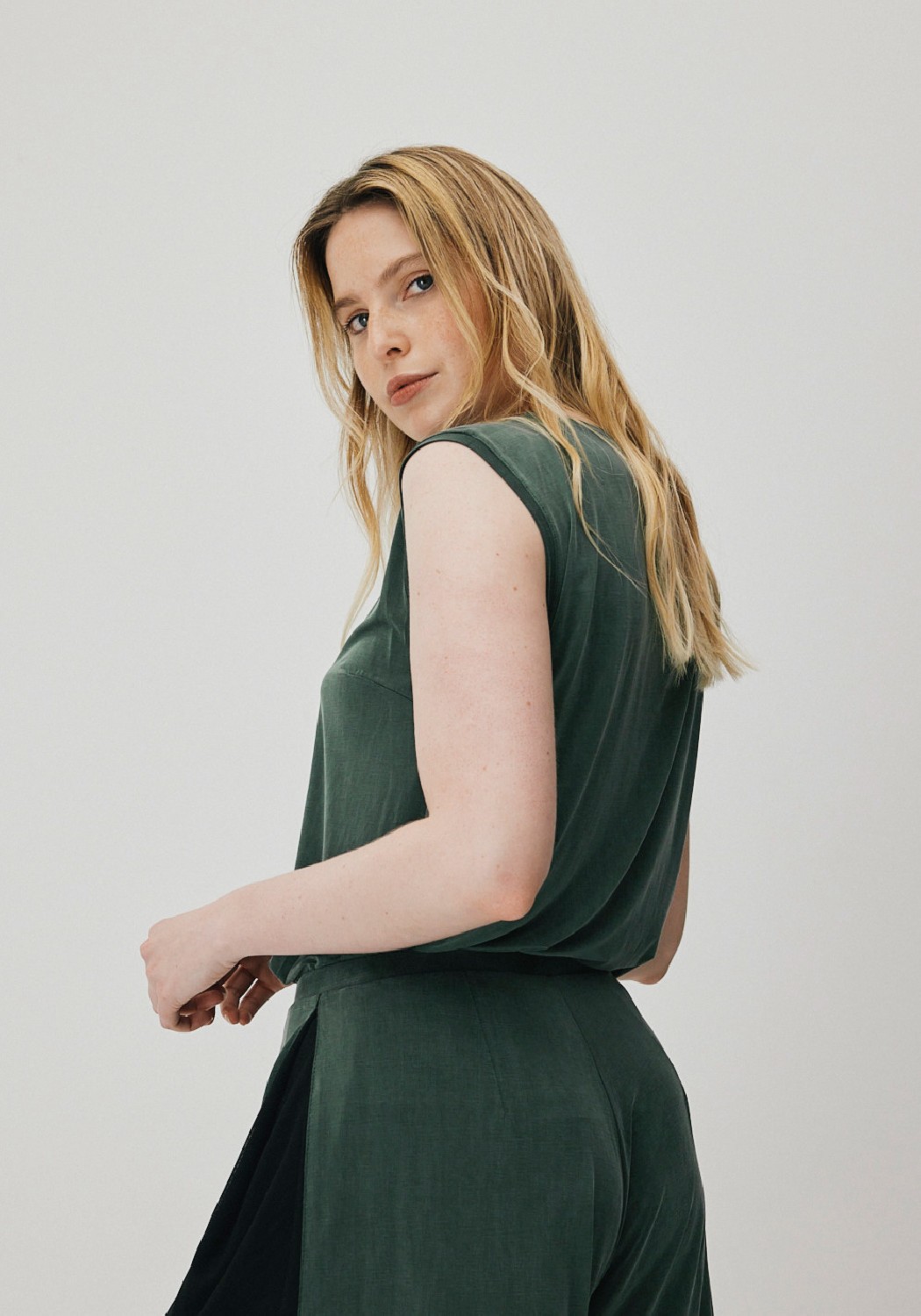 Moya Kala Top Sleeveless Jungle Green