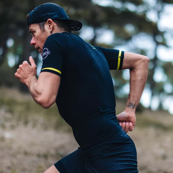 Short trail COMPRESSPORT TRAIL RACING 2-IN-1 SHORT M BLACK