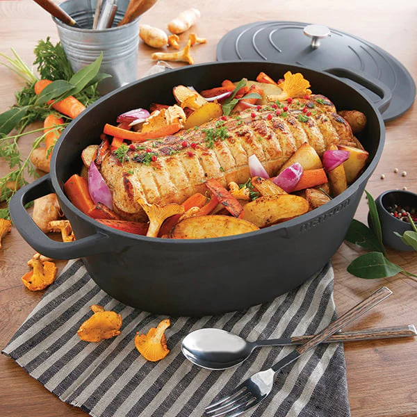 Lot cocotte légère ovale en fonte d'aluminium 32 cm coloris noir et de