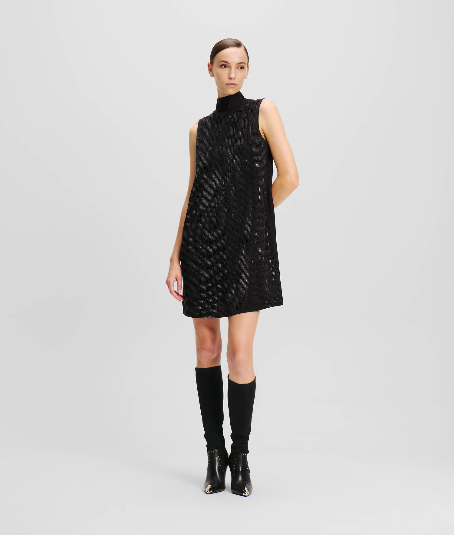 ROBE DROITE EN STRASS