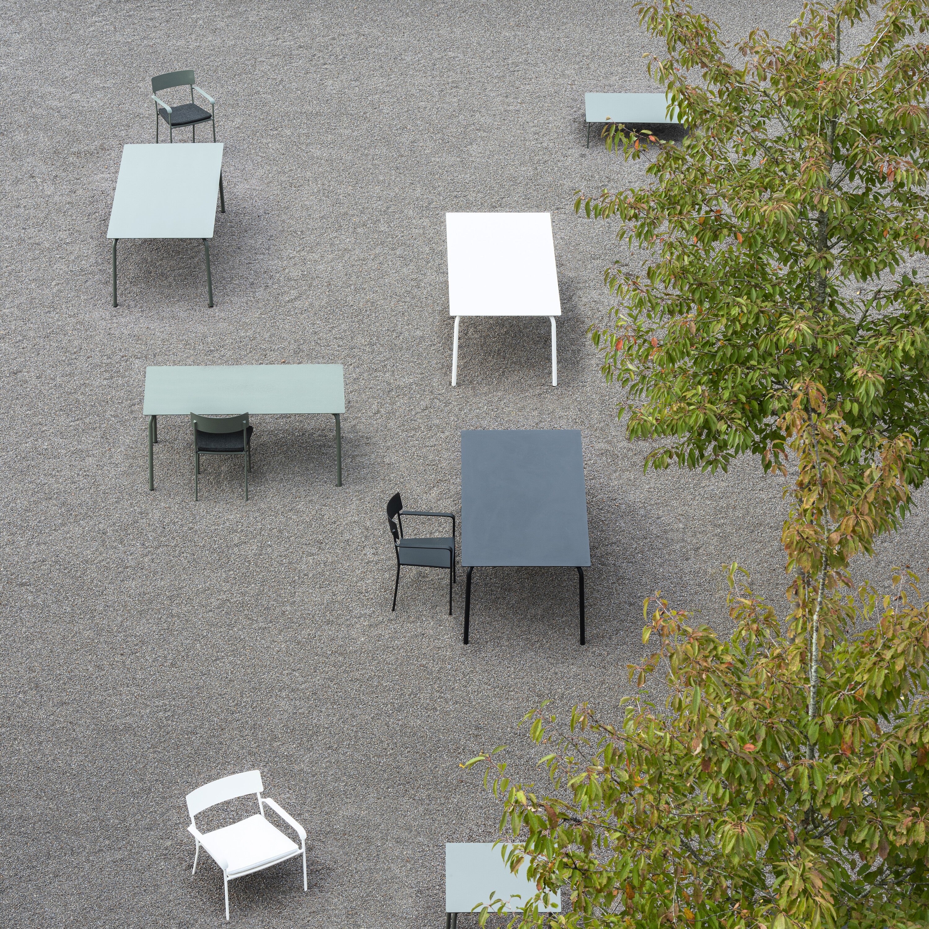 SERAX - Vincent Van Duysen - August Eettafel 220 x 100 cm - Eucalyptus groen