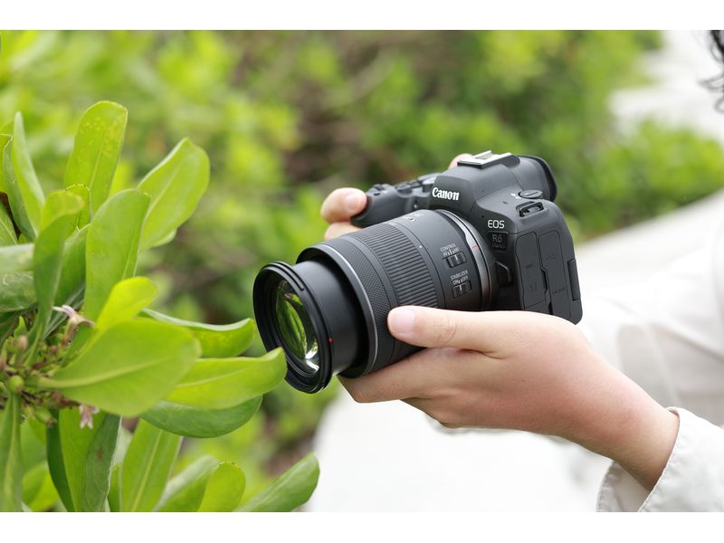 Canon Zoomobjektiv RF 28-70 mm f / 2.8 IS STM Canon RF Zoomobjektiv mit Vollformat-Bildkreis, optischem Bildstabilisator und Witterungsschutzschutz