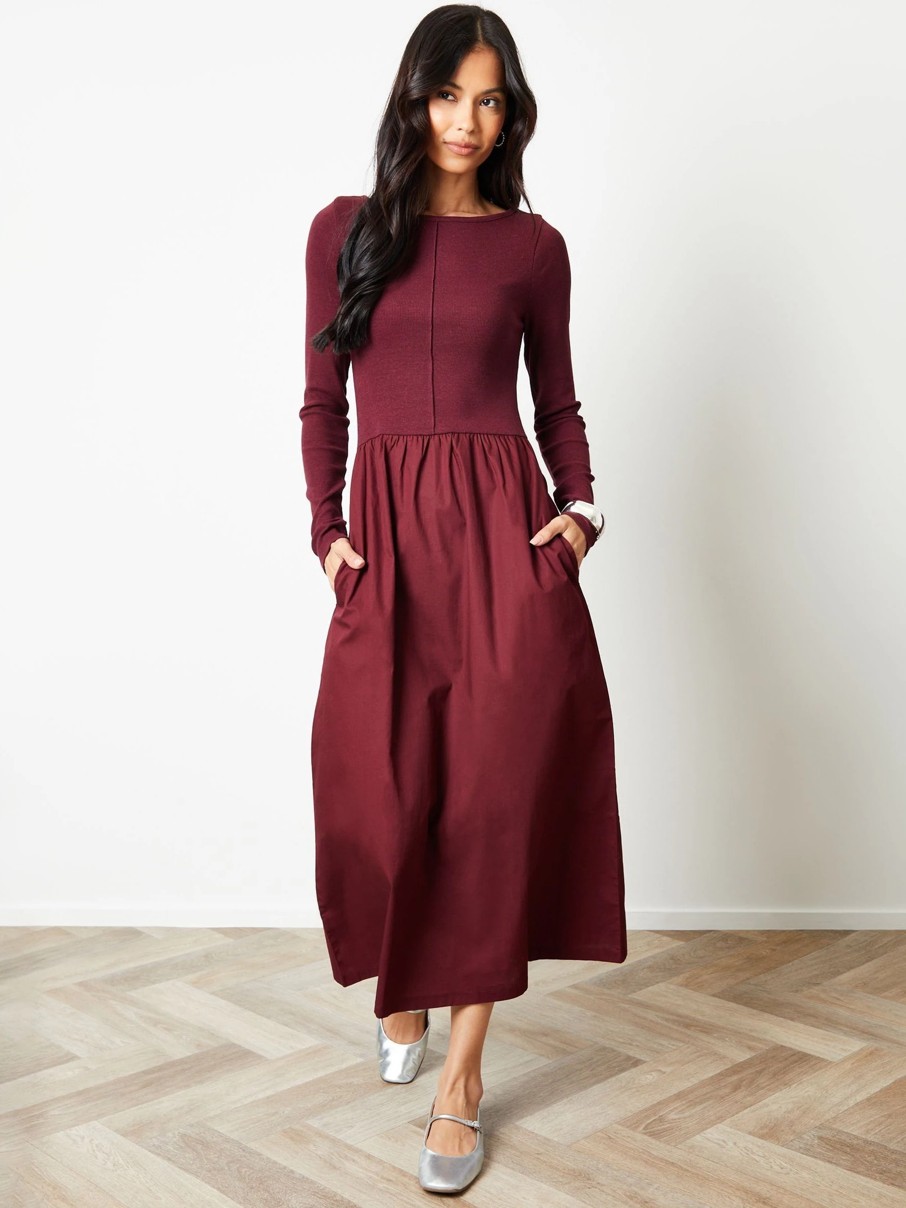 Rood - Threadbare 2-in-1 Jersey Poplin Mix jurk met schuine hals en lange mouwen
