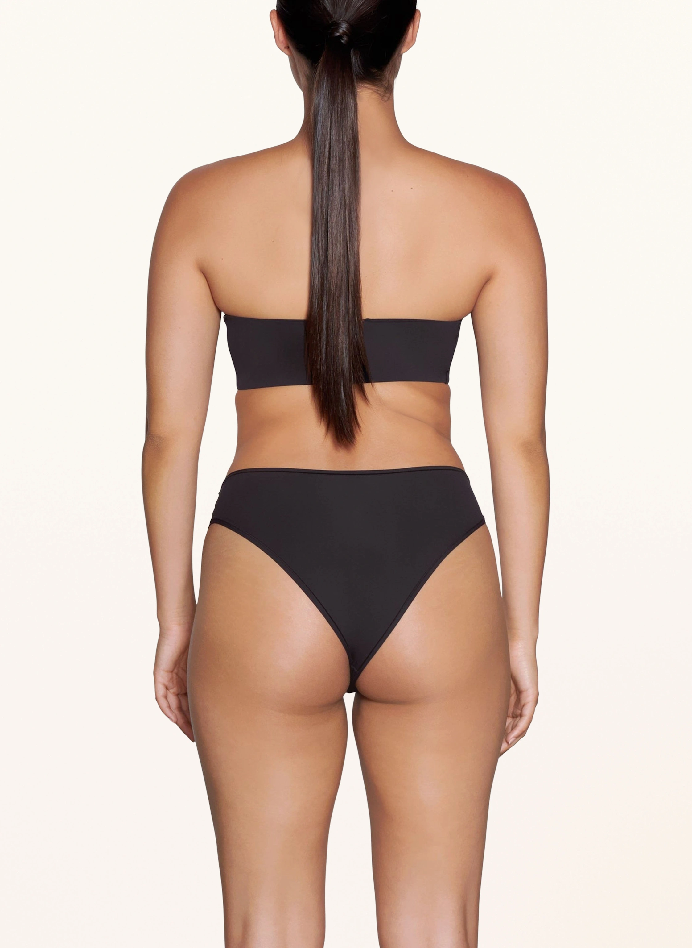 SKIMS Slip FITS EVERYBODY