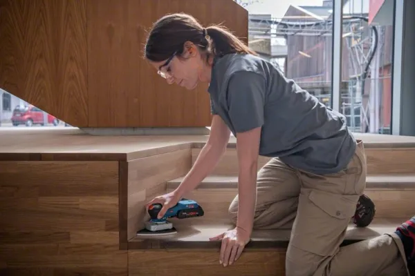 Bosch RYSTEPUDSER GSS 18V-13 SOLO L-BOXX - SOLO