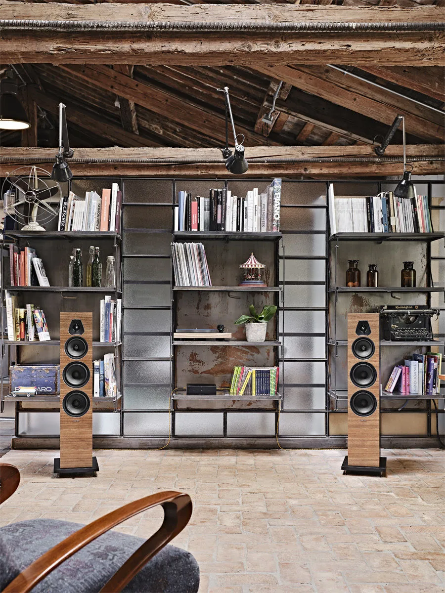 Sonus Faber Lumina V Noyer (la paire) Enceintes colonne
