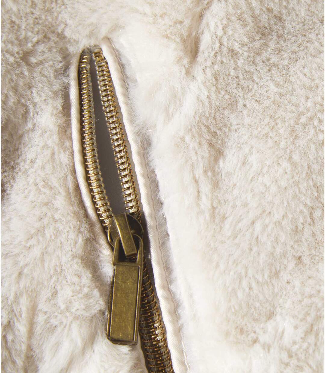 Manteau en Fausse Fourrure à Capuche