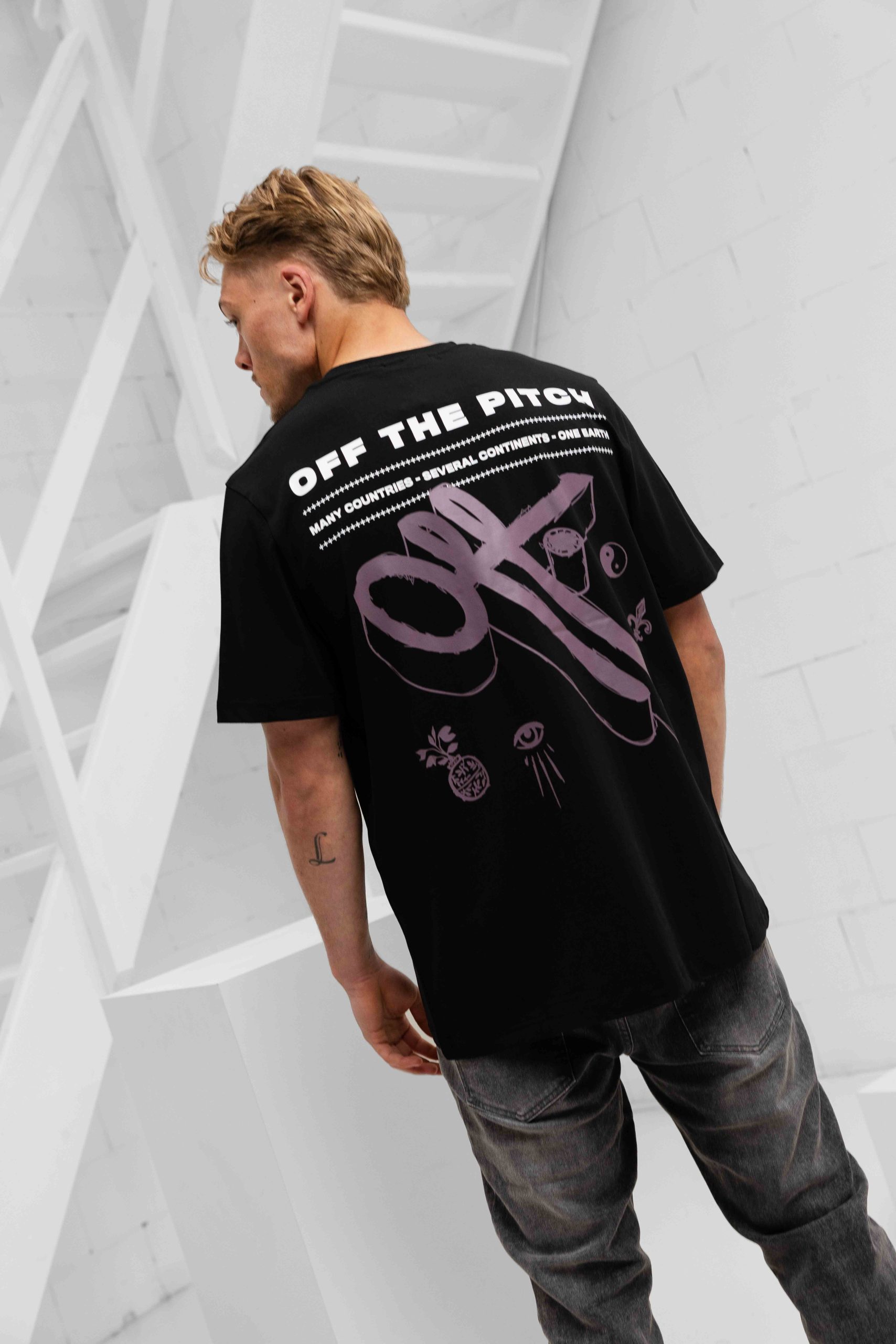 Off The Pitch Element T-Shirt Heren Zwart