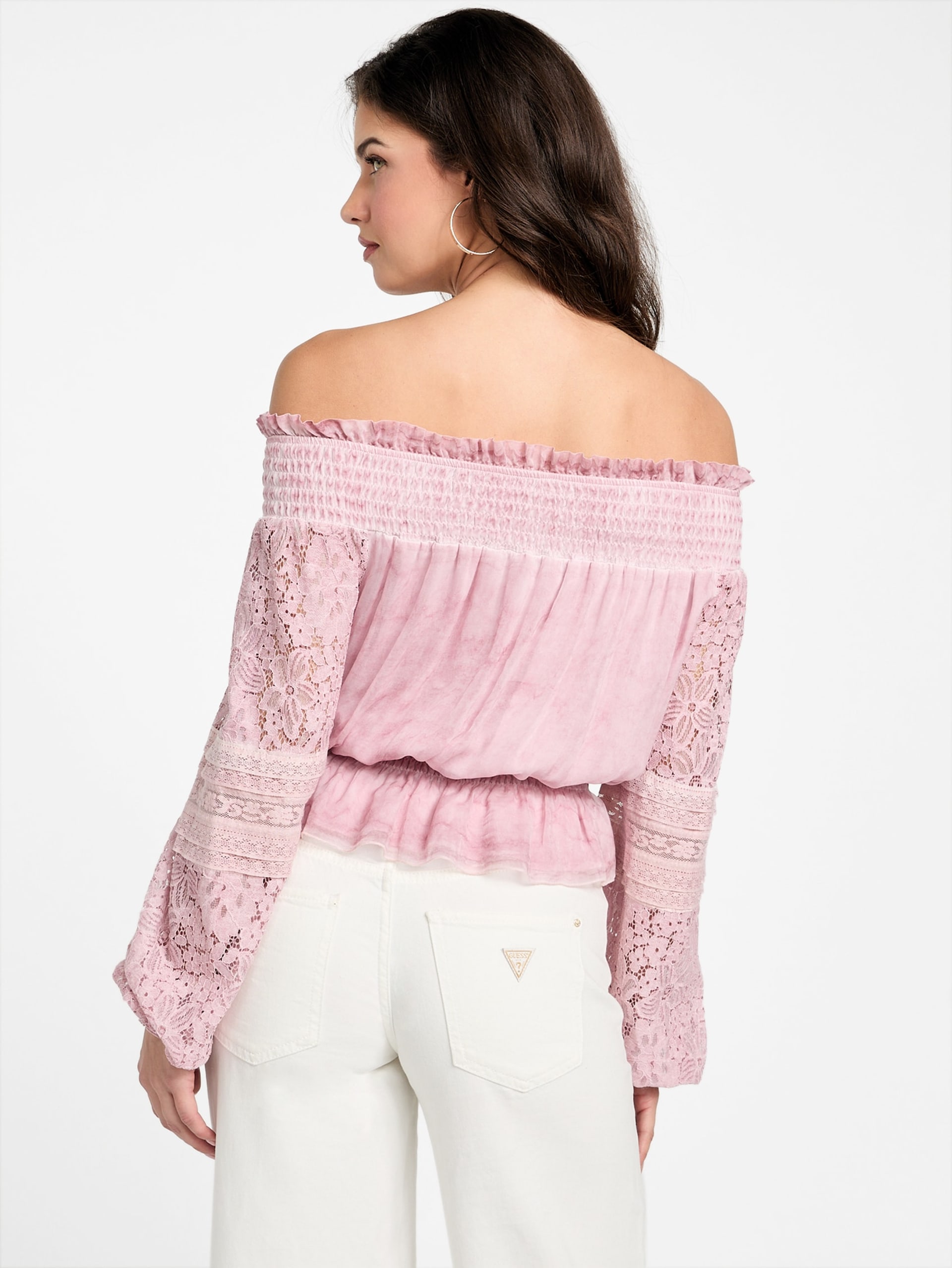 Blusa Audrey com ombros à mostra