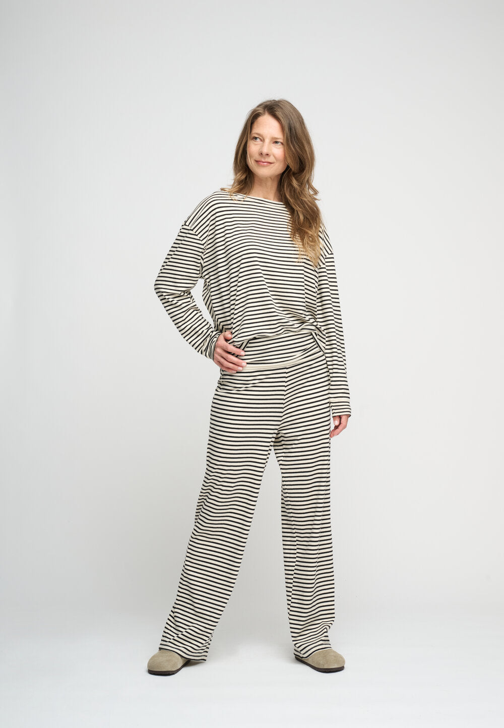 Moshi Moshi Mind  Moments stripe langærmet t-shirt - ecru/moonless night