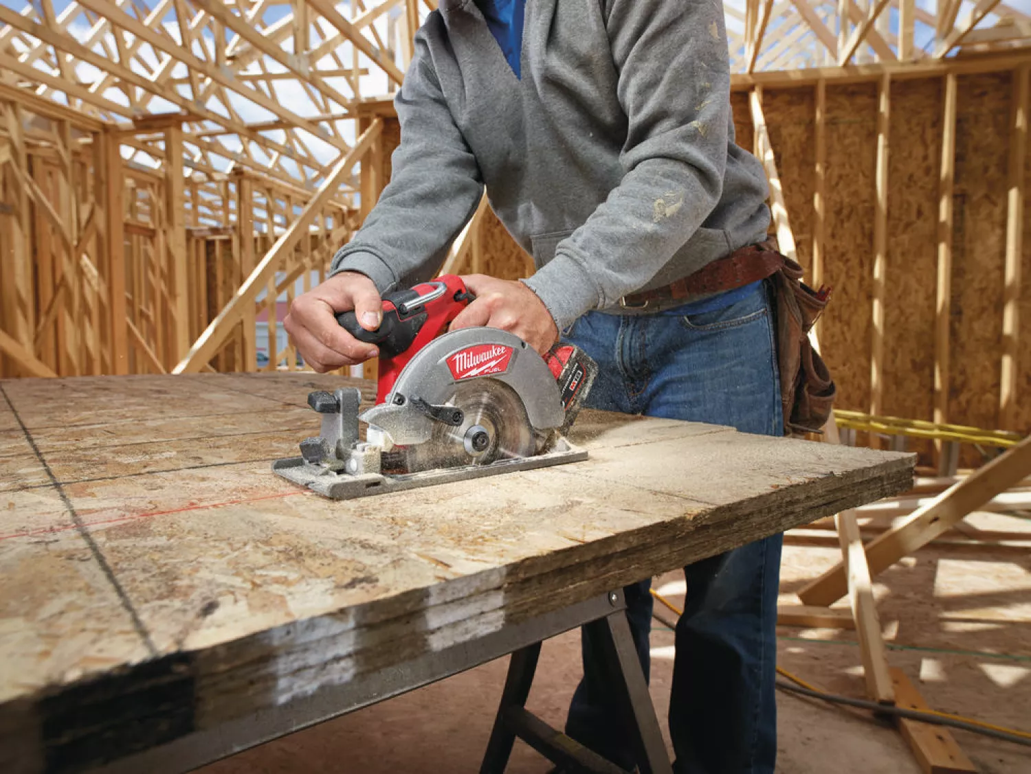 Milwaukee M18 CCS55-0X 18V Li-Ion Accu cirkelzaag body in HD BOX - 165mm - koolborstelloos
