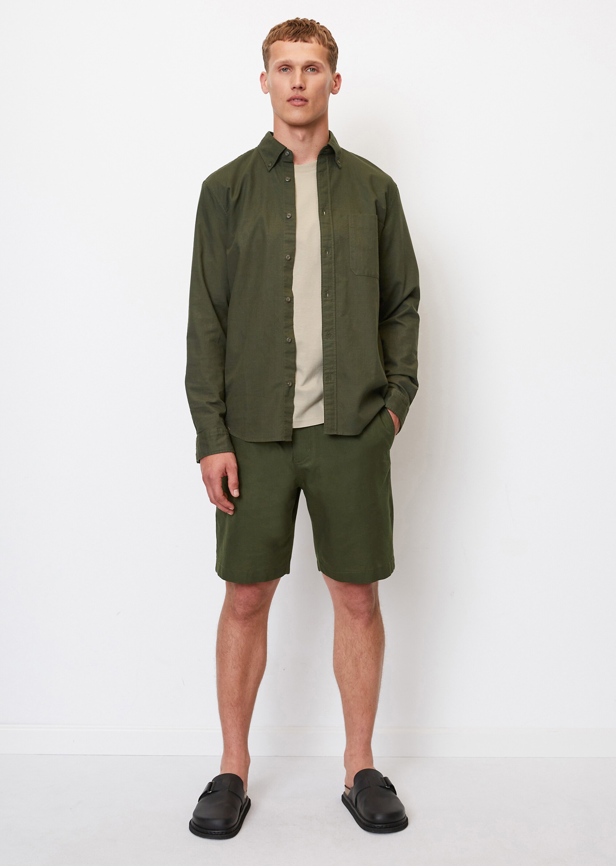Shorts Modell EKSJÖ jogger relaxed aus Bio-Baumwolle und Leinen