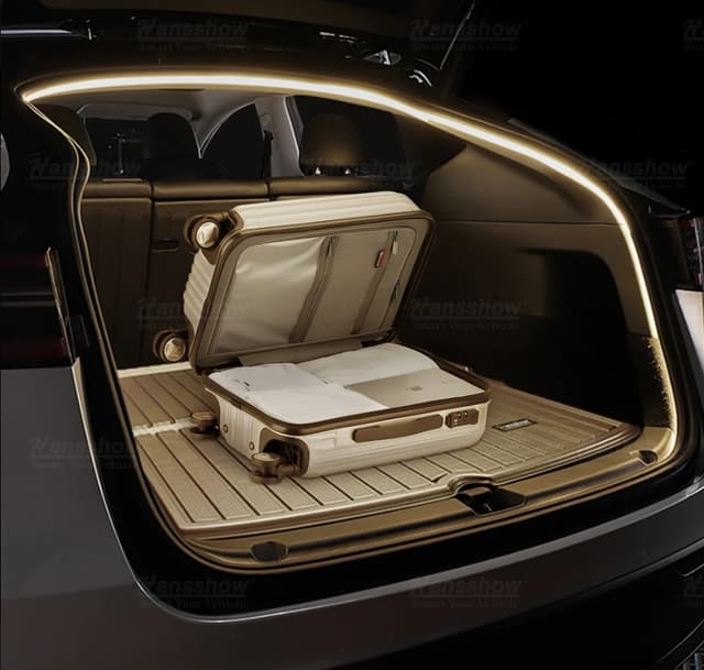 Hvid LED lysstribe til trunk