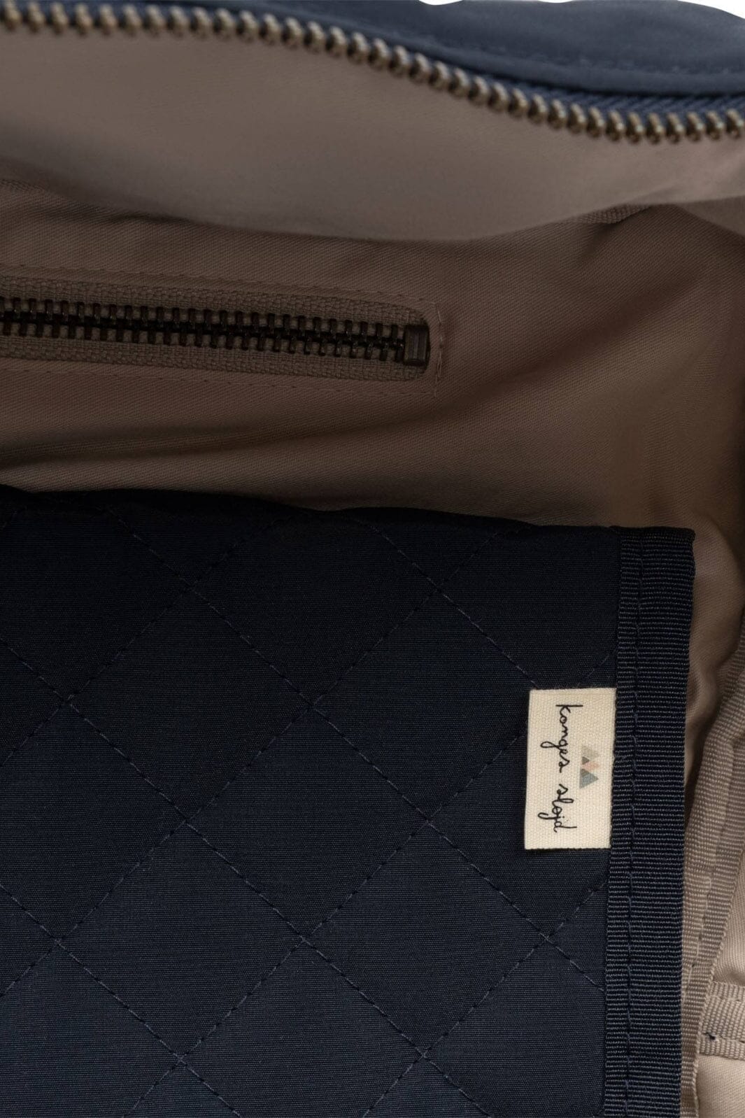 Konges Sløjd Pusletaske All You Need Bag navy
