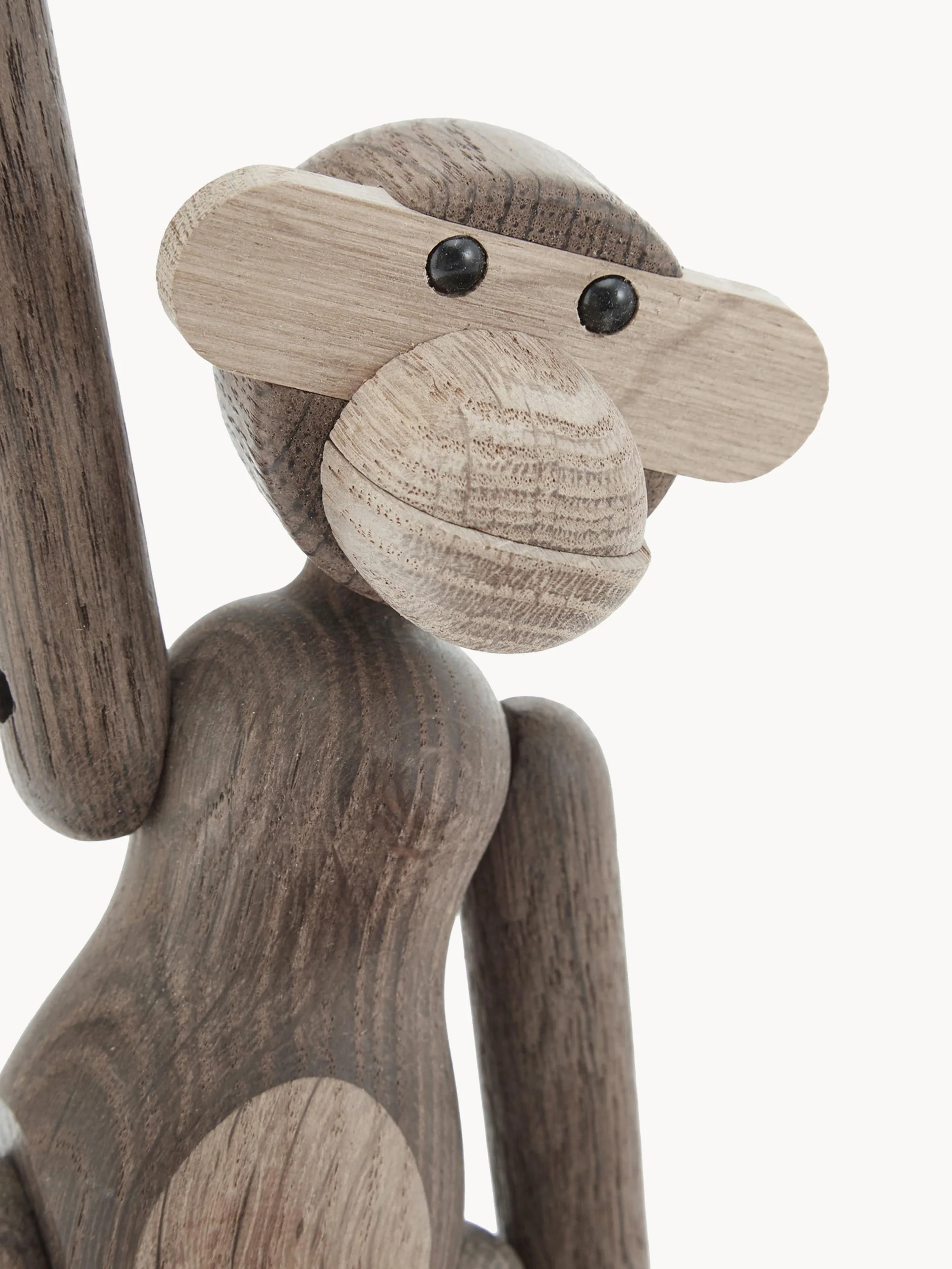 Design decoratief object Monkey van eikenhout, H 19 cm