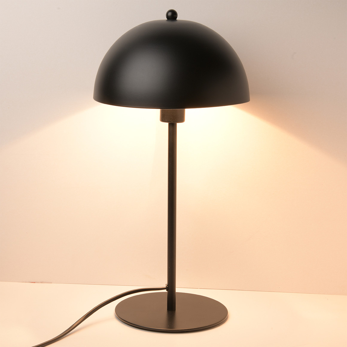 My Home Tischleuchte aus Metall schwarz