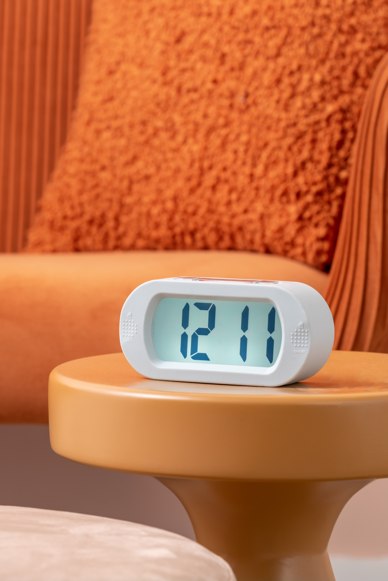 Alarm clock Gummy rubberized black