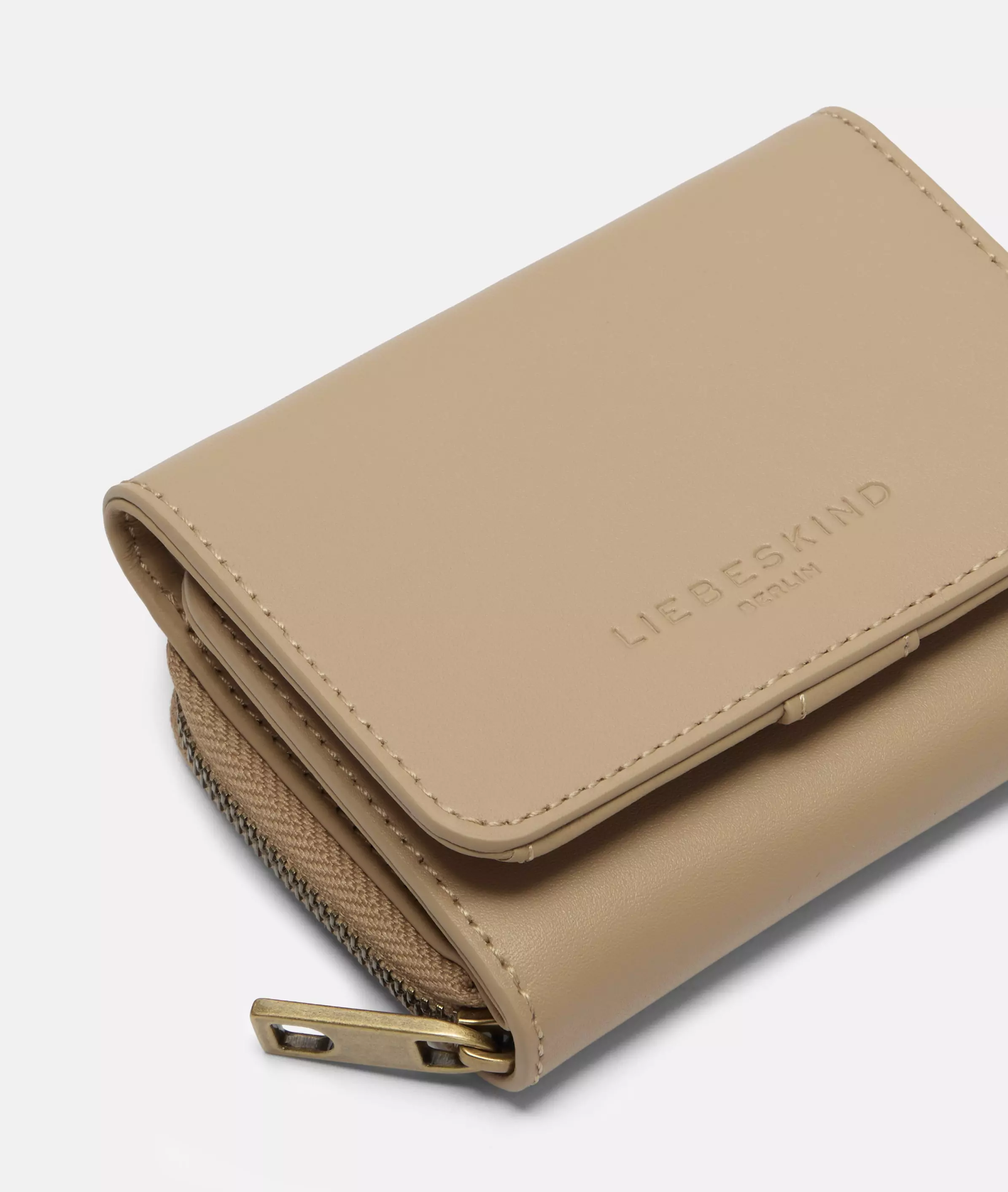 Wallet Spacious leather wallet