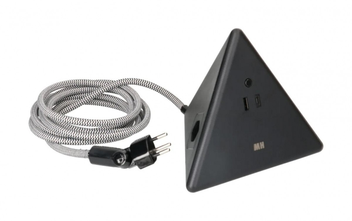 (2.5m) Energy Pyramide 2-fach Steckdosenleiste 2xTyp13 mit USB C (PD 3.0) / USB A (QC 3.0) Anschluss (163736) - Schwarz