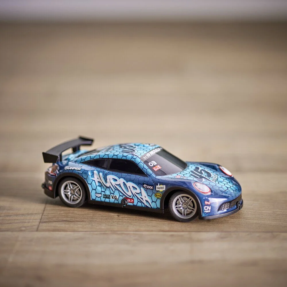 Voiture de course radiocommandée - 2 modèles