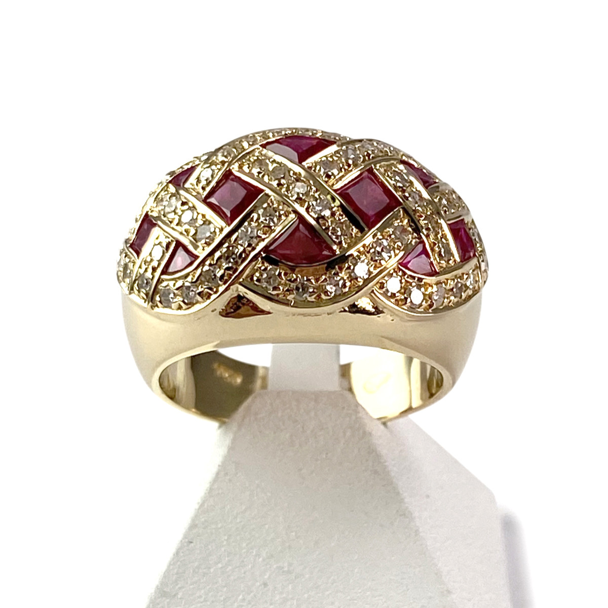 Bague d'occasion or 750 jaune rubis et diamants