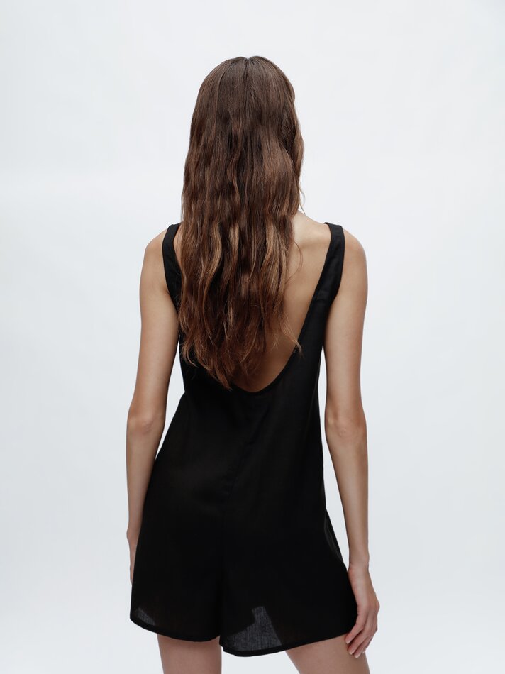 Macacão oversized em linho - Preto