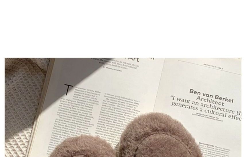 Dalli Daisy - Label Applique Fluffy Slippers