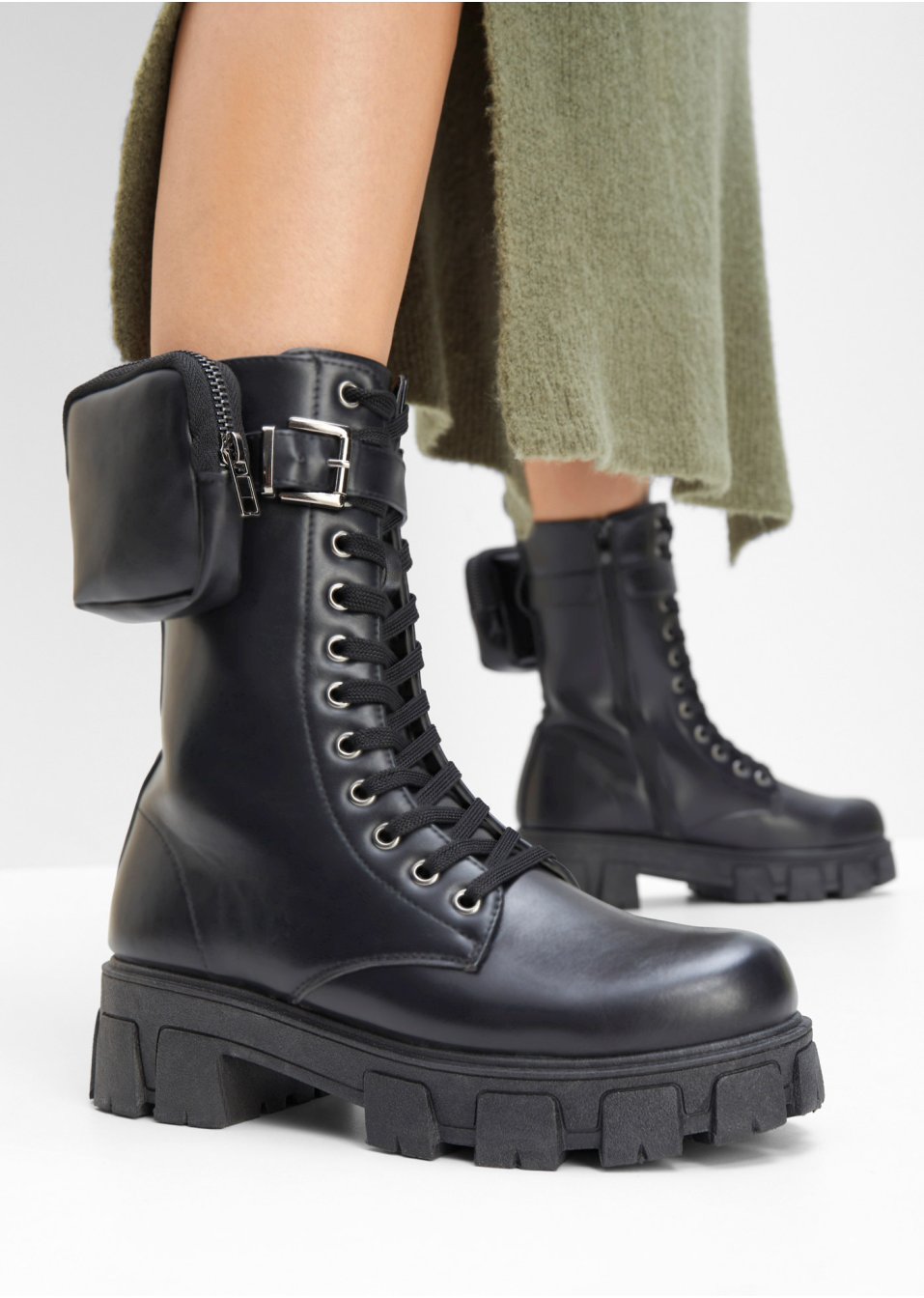 Bottes à lacets