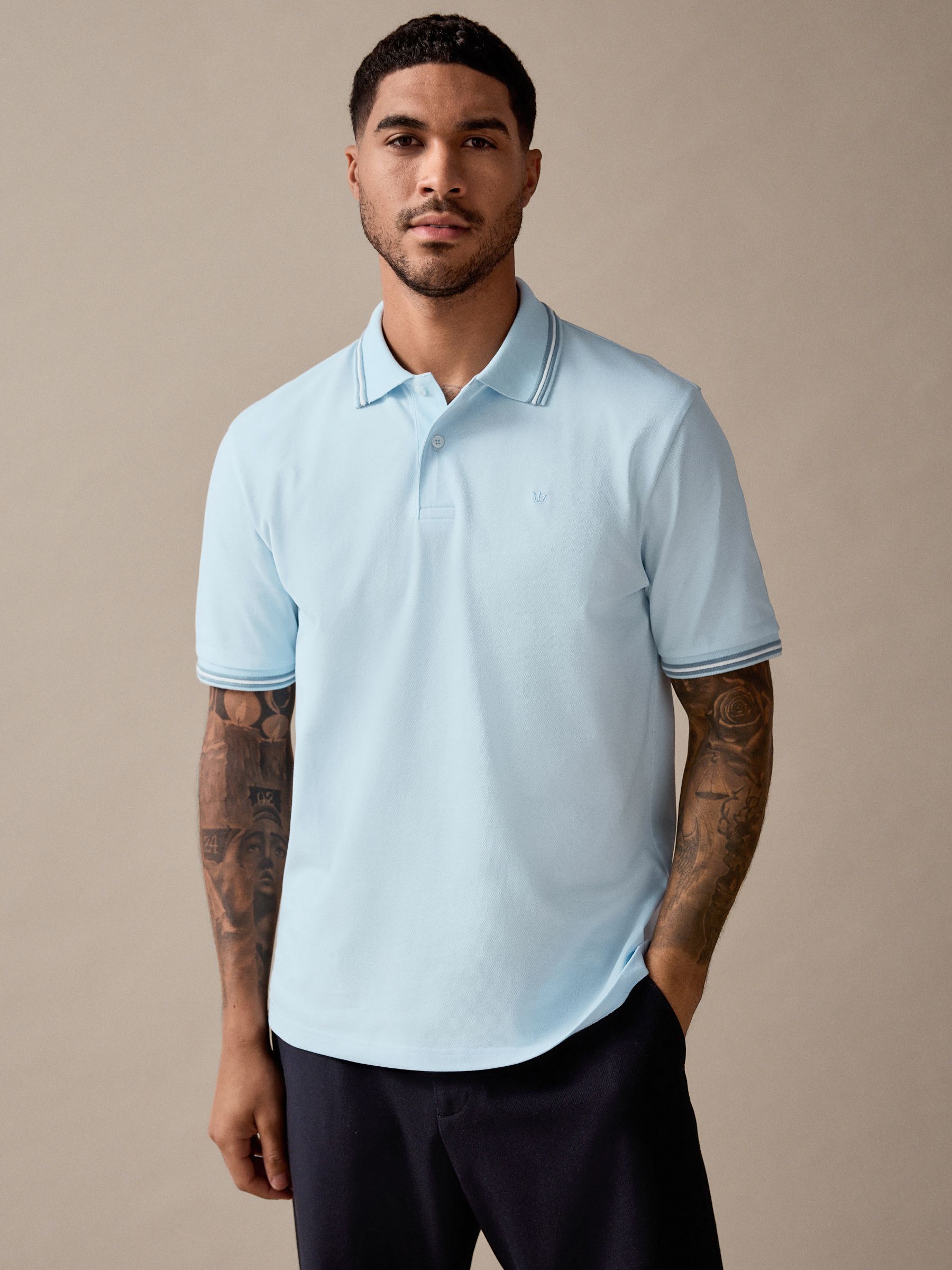 Lichtblauwe ottoman - Regular fit poloshirt met korte mouwen en contrasterende randen