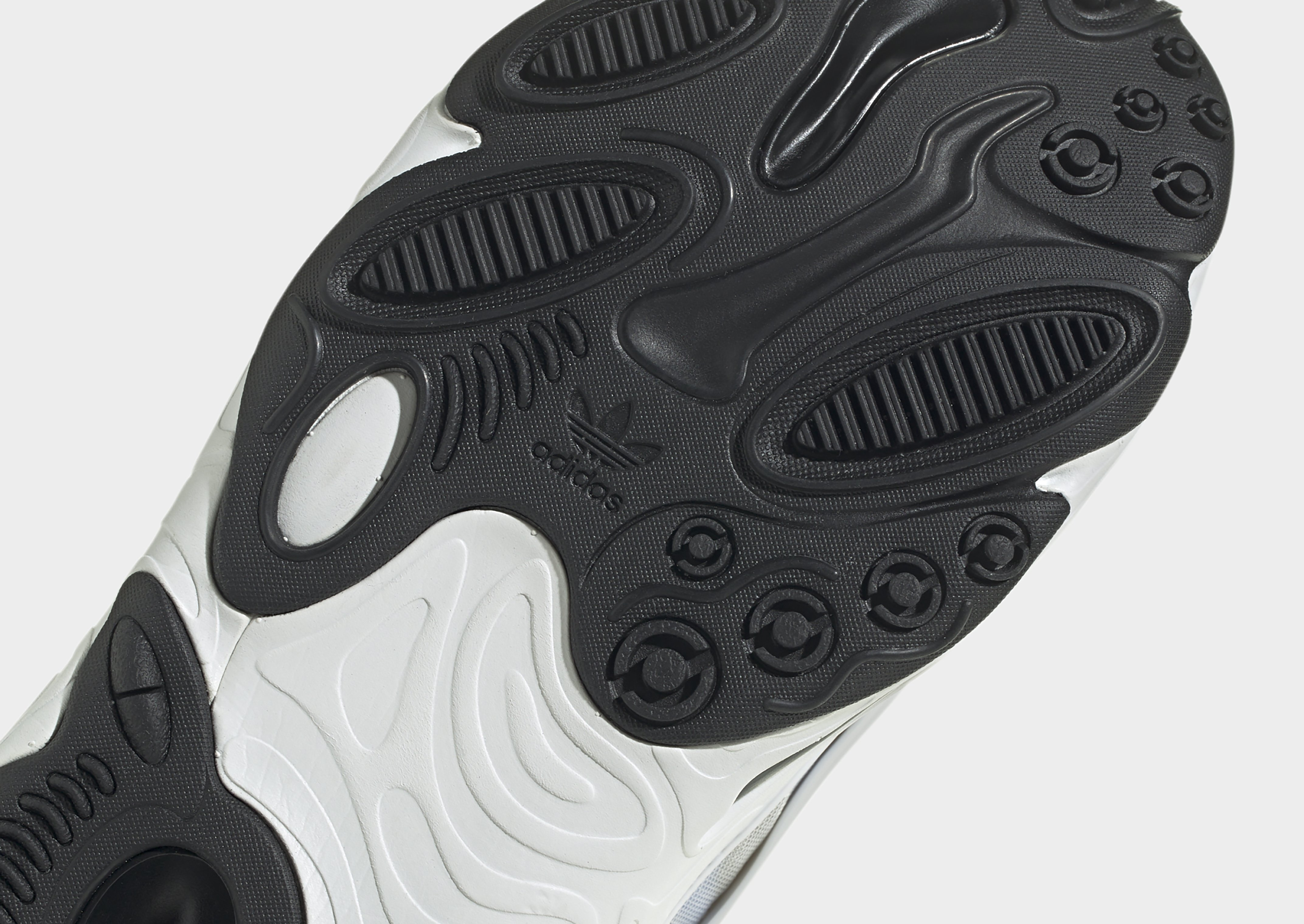adidas Chaussure Oznova