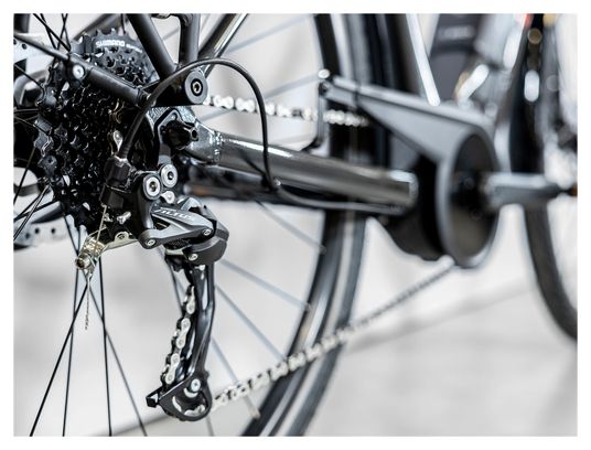 Vélo de Ville Électrique Trek Verve  2 Stagger Shimano Acera/Altus 9V 300 Wh Noir