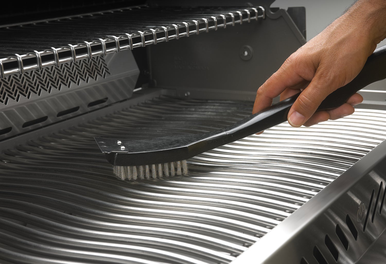 Napoleon grillborstel RVS met houten handvat