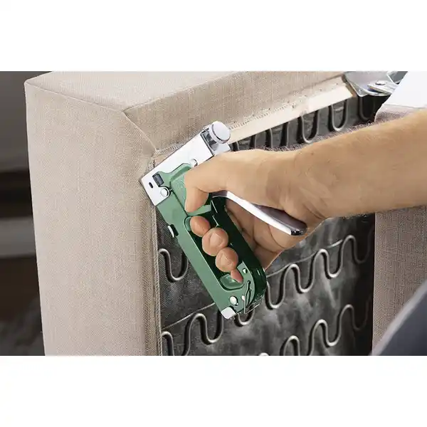 Handtacker