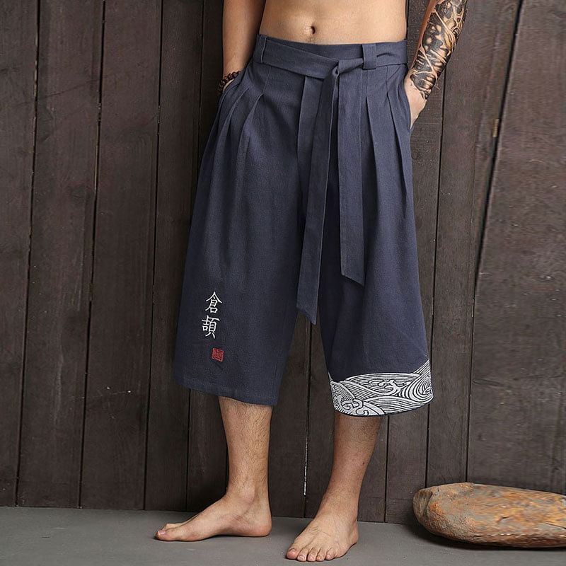 FORSETI - Lage taille shorts met Chinese karakterprint
