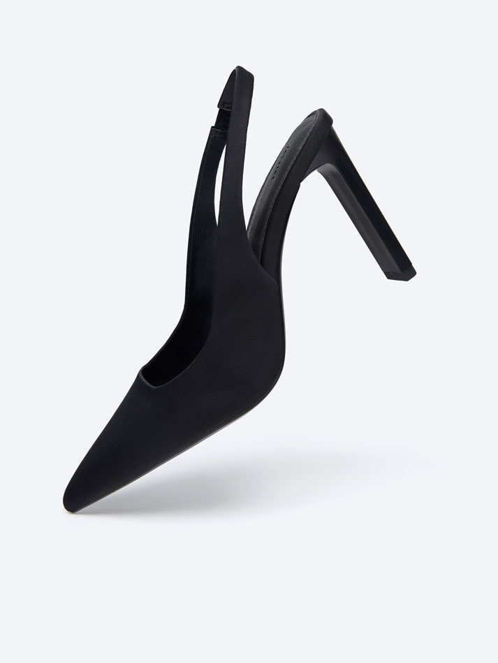 Sapato de salto alto sem calcanhar - Preto